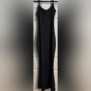Elegant Black Maxi Dress